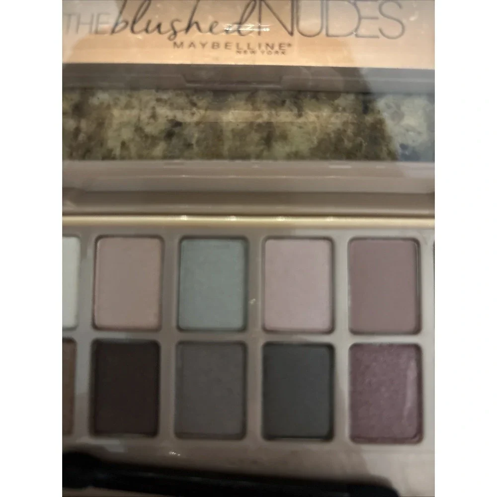 Maybelline New York Blushed Nudes Eyeshadow Palette - Blush, 12 Highly Blendable